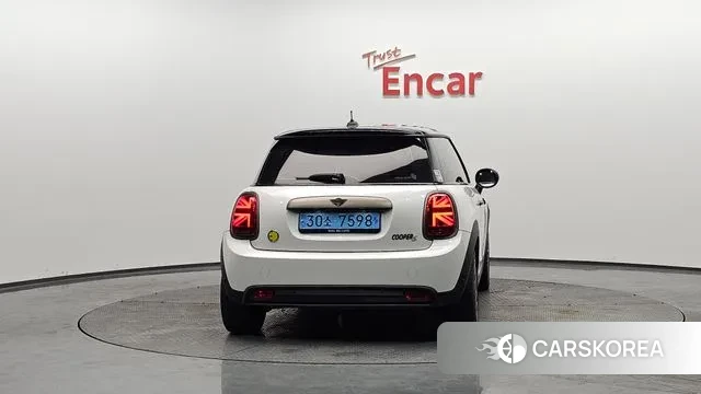 Mini Cooper Electric id 3684936 из Кореи 13