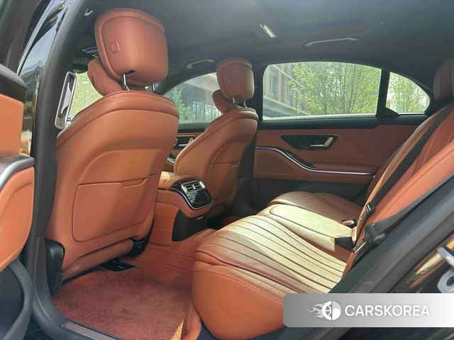 Mercedes-Benz S-class 2024 Черный из Китая, фото 3