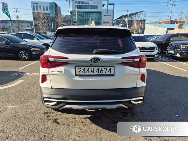 Kia Seltos id 3619132 из Кореи 13