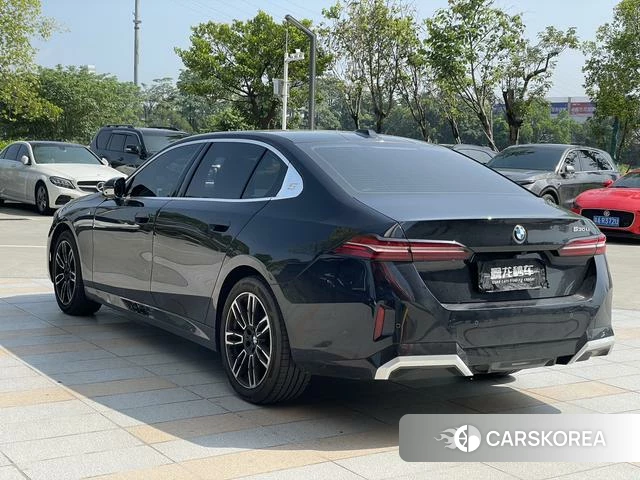 BMW 5 series 2025 Черный из Китая, фото 3