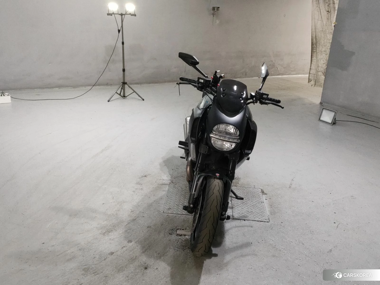 Проданный Ducati DIAVEL DARK 2013 из Японии, фото 4