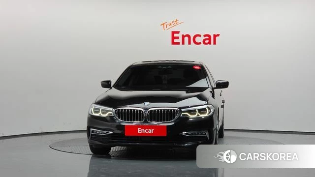 BMW 5 Series (G30) id 4689366 из Кореи 13