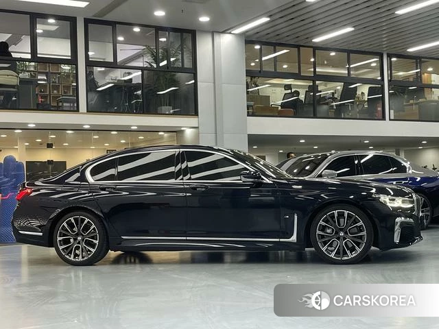 BMW 7 series id 4219649 из Китая 23