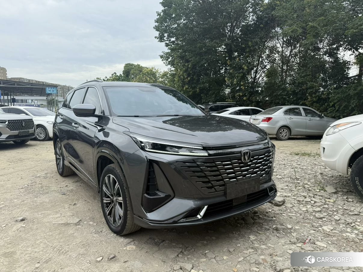 Chang'an CS75 PLUS 2023 Темно-серый из Китая, фото 3