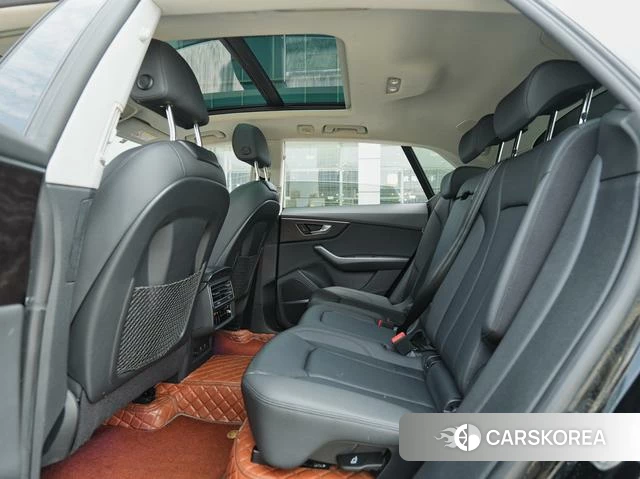 Audi Q8 2021 Черный из Китая, фото 3