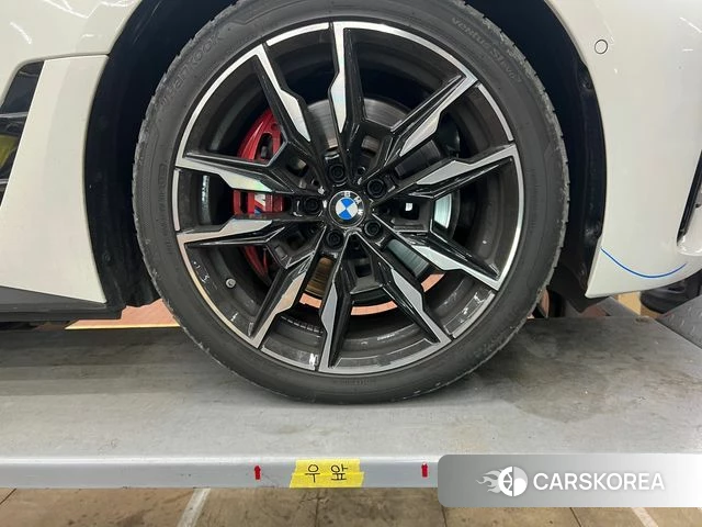 BMW i4 2025 Белый из Кореи, фото 3
