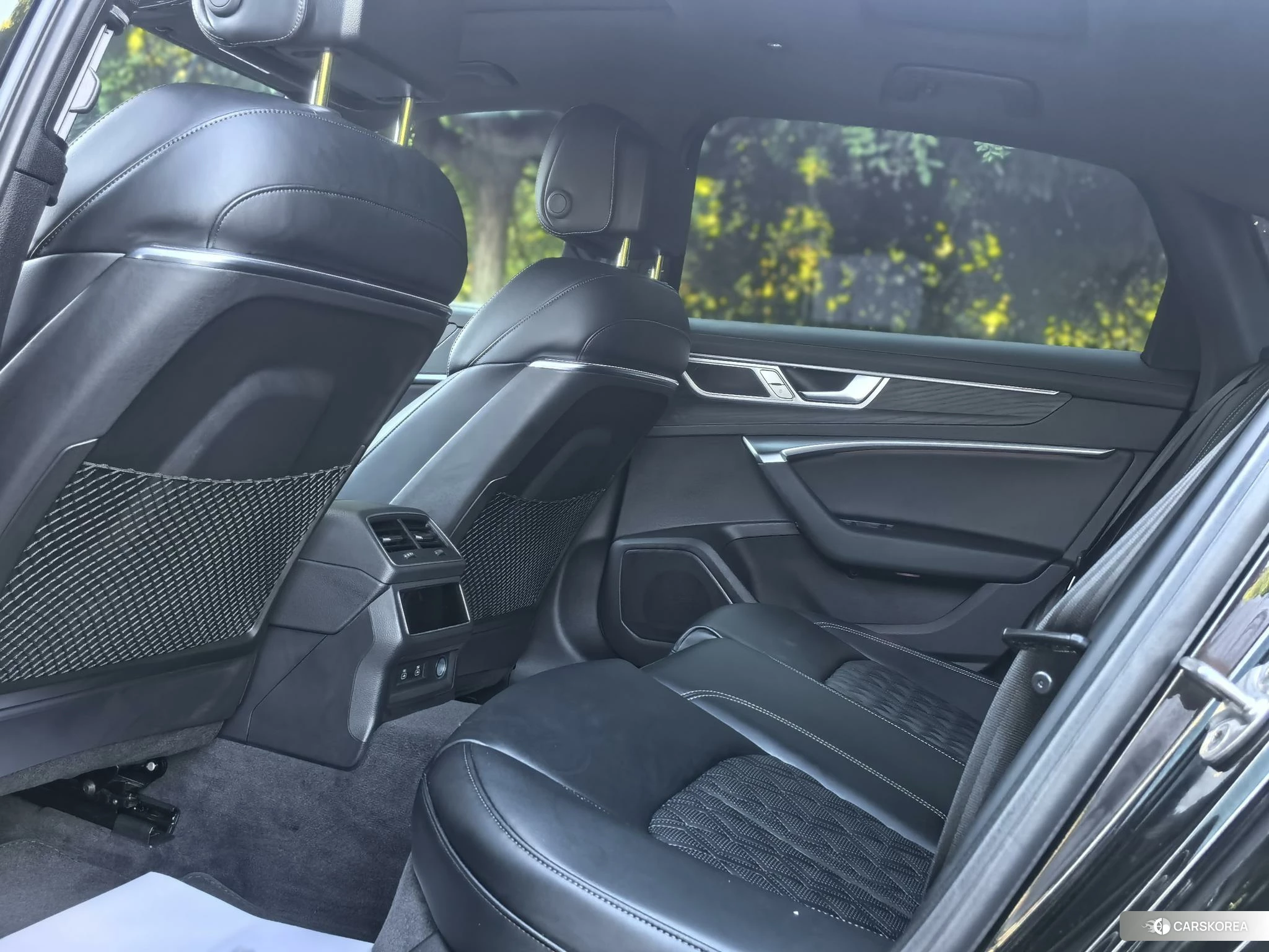 Audi A6L id 4461531 из Китая 13