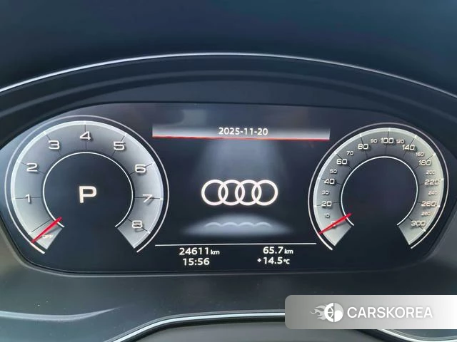 Audi Q5L id 3856105 из Китая 14