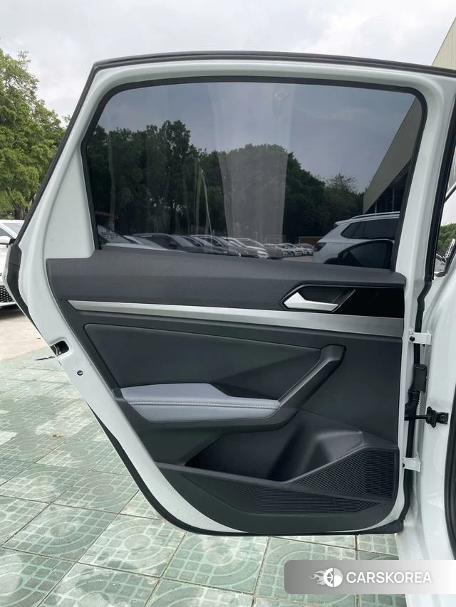 Volkswagen Lavida id 4273832 из Китая 19