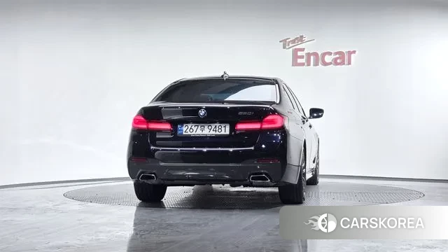 BMW 5 Series (G30) id 3764122 из Кореи 13