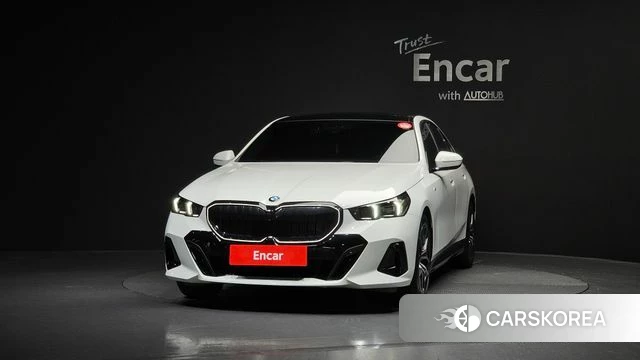 BMW 5 Series (G60) id 3841602 из Кореи 13