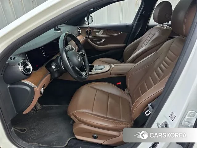 Mercedes-Benz E-Class W213 2020 Белый из Кореи, фото 3