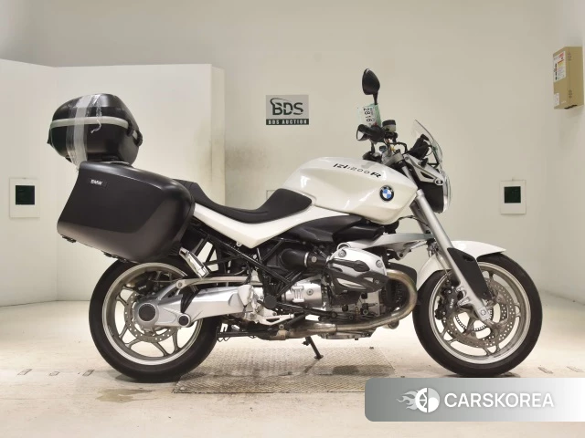 Проданный BMW R1200R 2010 из Японии