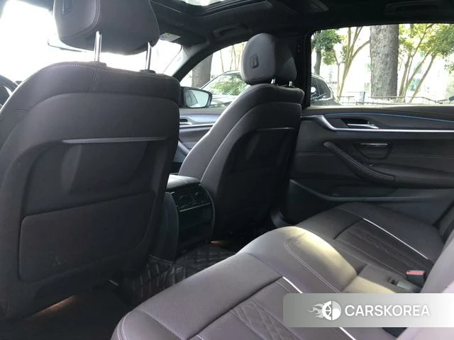 BMW 5 series PHEV id 4260578 из Китая 11