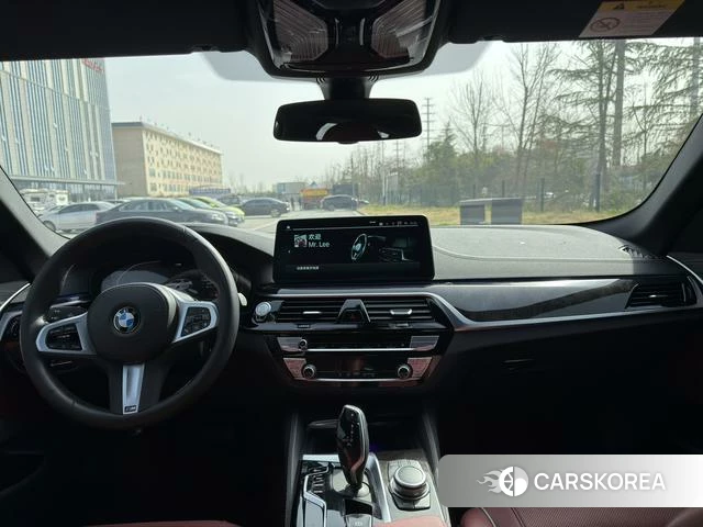 BMW 5 series 2022 Белый из Китая, фото 3