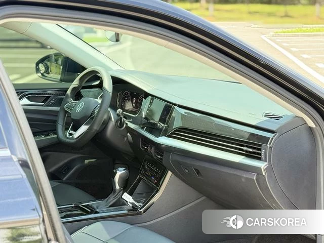 Volkswagen Passat id 4300365 из Китая 13