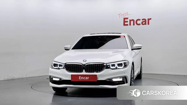 BMW 5 Series (G30) id 3808212 из Кореи 13