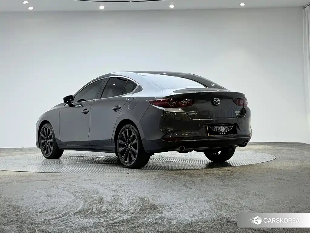 Mazda 3 id 4679518 из Китая 10