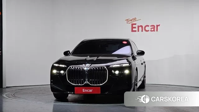 BMW 7 Series (G70) id 3619970 из Кореи 13