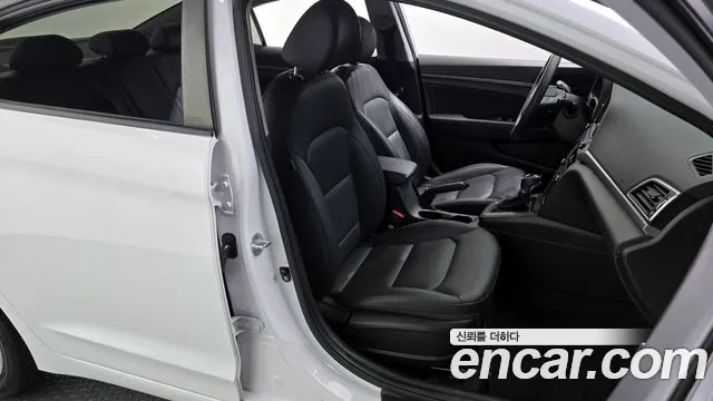 Hyundai Avante AD id 2764440 из Кореи 13