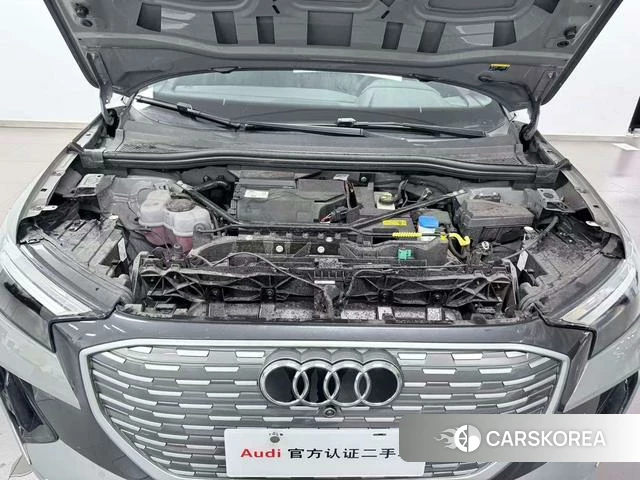 Audi Q4 e-tron 2024 Темно-серый из Китая, фото 3
