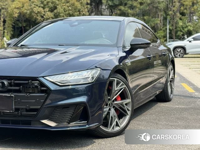 Audi A7L id 4261853 из Китая 9