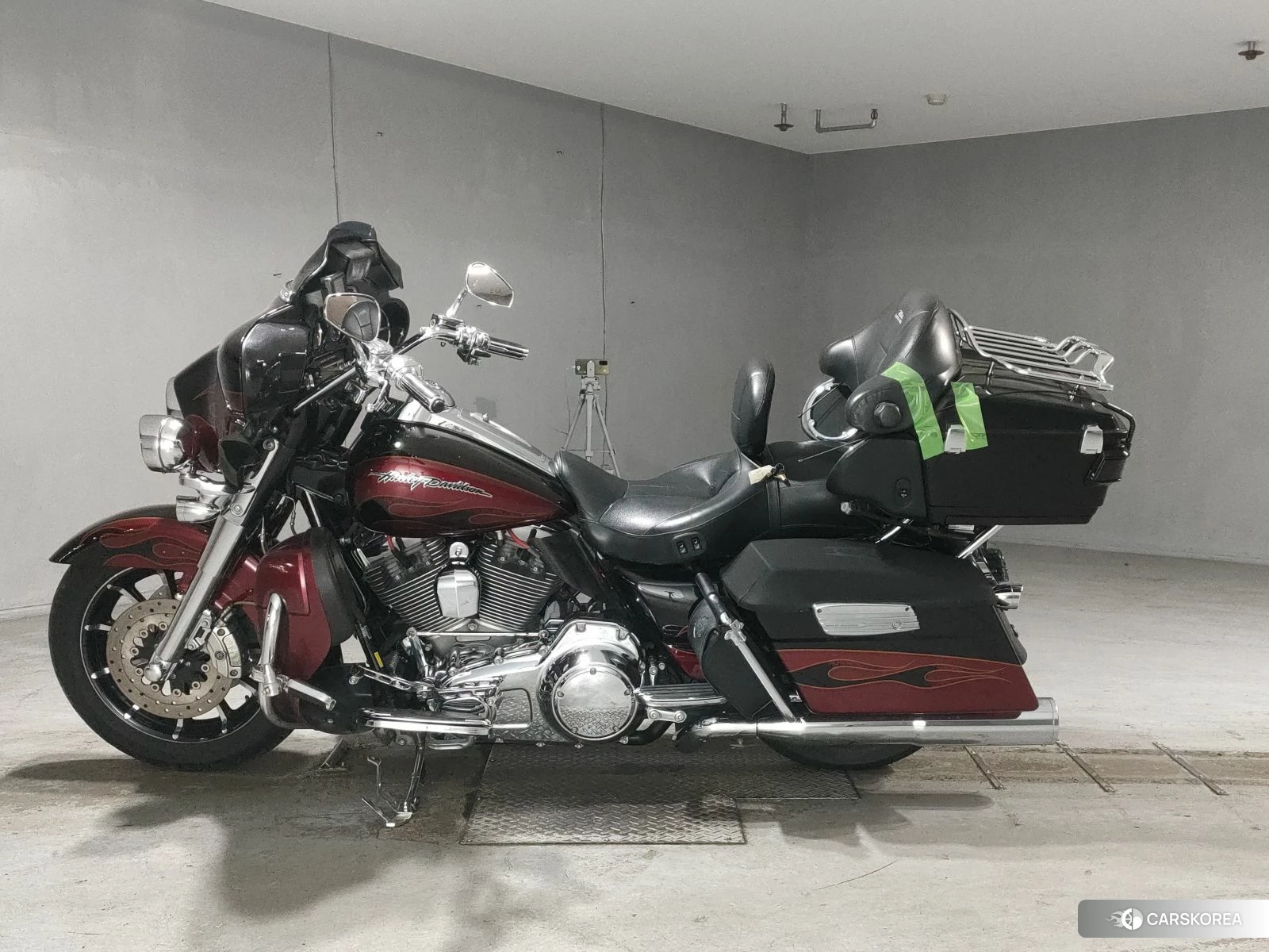 Проданный Harley-Davidson Electra Glide FLHTCUSE1800 CVO 2011 из Японии, фото 3