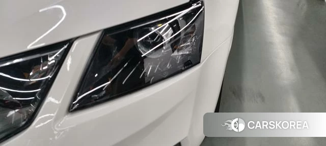 Skoda Octavia 2020 Белый из Китая, фото 3