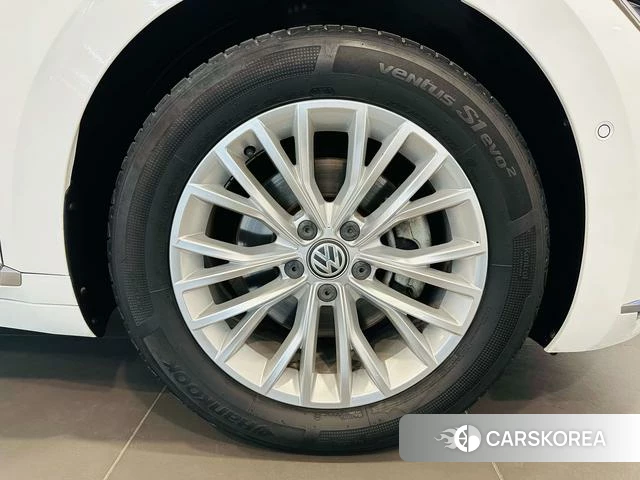 Volkswagen CC id 4214989 из Китая 9