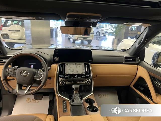 Lexus LX 2024 Черный из Китая, фото 3