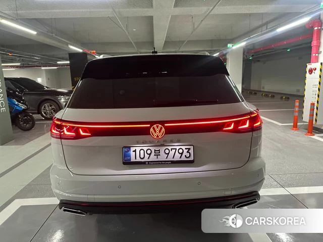 Volkswagen Touareg 3rd generation 2026 Белый из Кореи, фото 6
