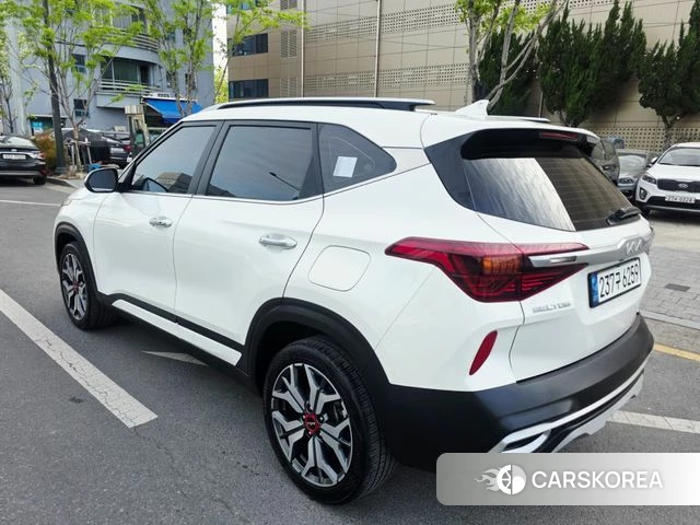 Kia Seltos id 4195792 из Кореи 13