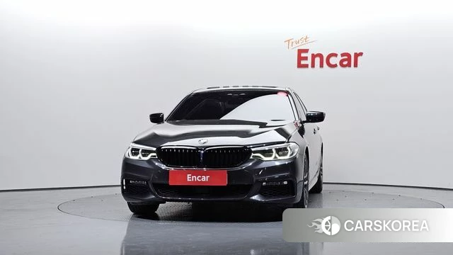 BMW 5 Series (G30) id 3925127 из Кореи 13