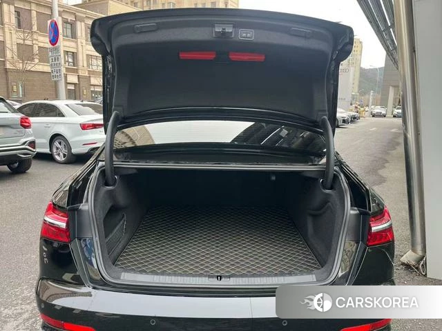 Audi A6L 2024 Черный из Китая, фото 3