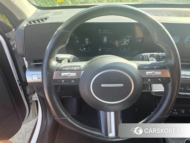 Hyundai Kona (SX2) 2023 Белый из Кореи, фото 3