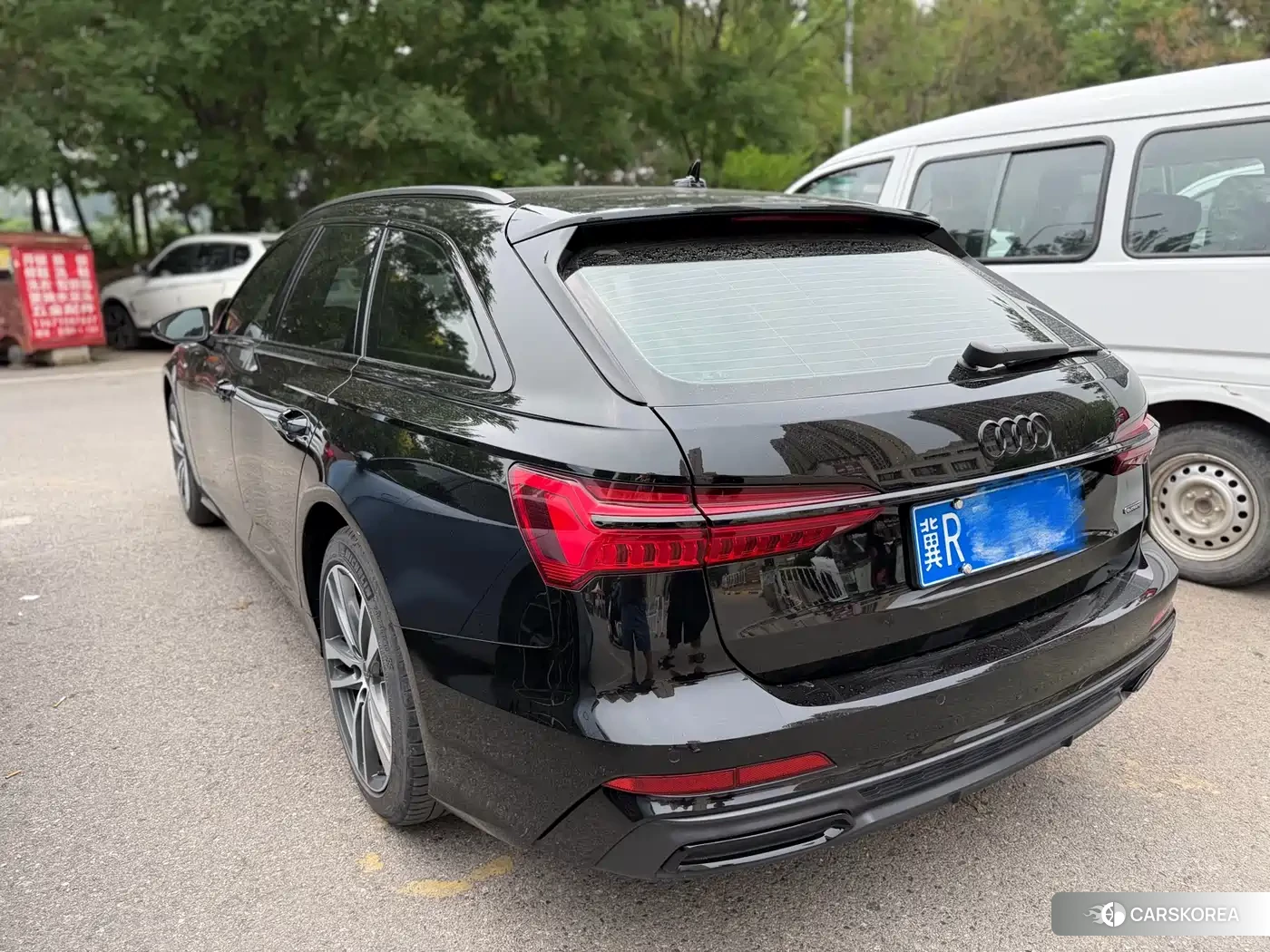 Audi A6 2023 Черный из Китая, фото 3