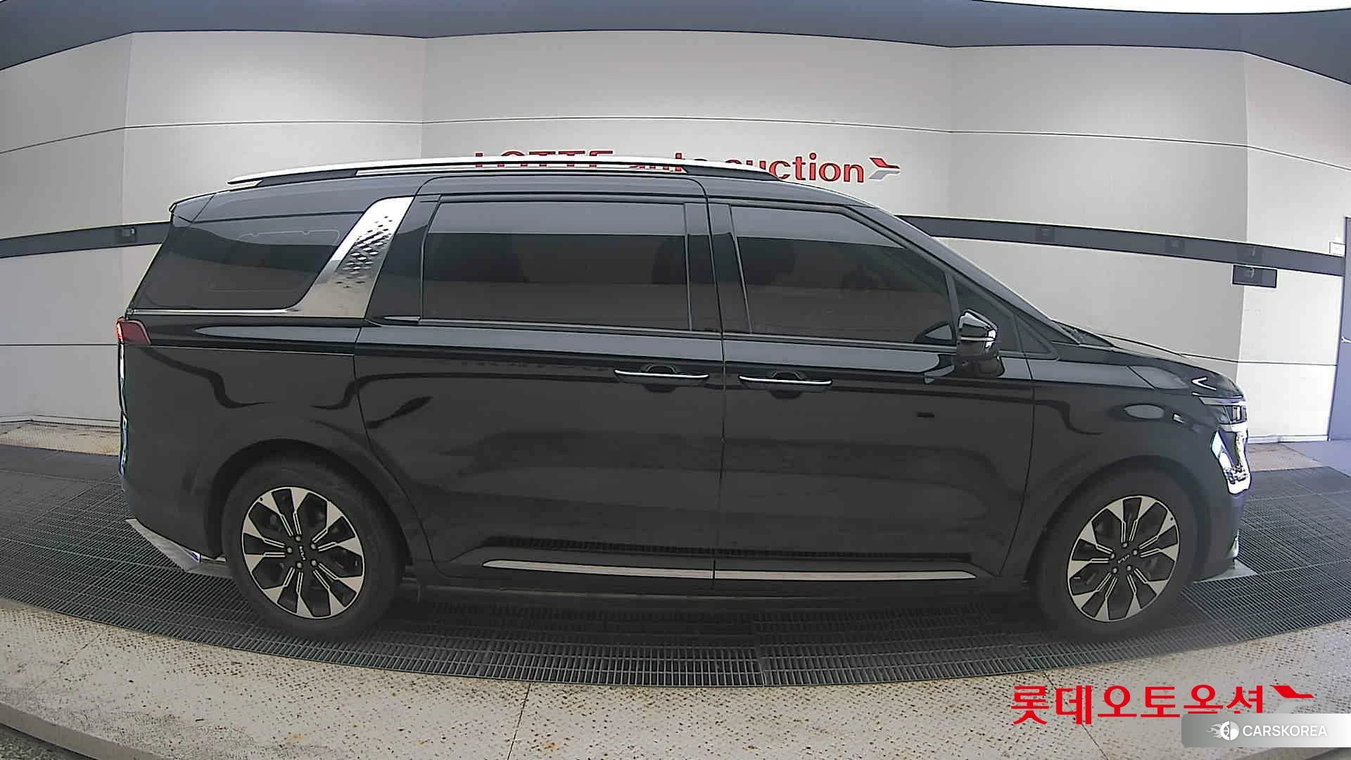 Kia Carnival id 4679363 из Кореи 23