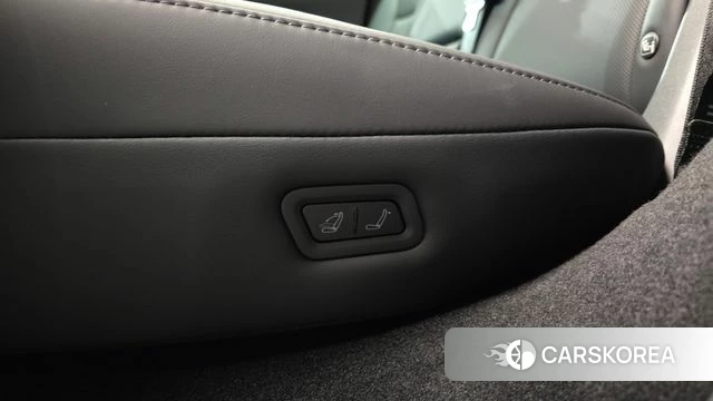 Tesla Model Y id 4584133 из Кореи 24