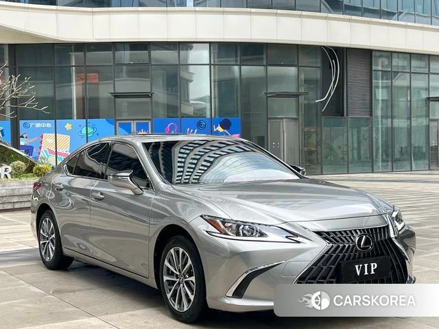 Lexus ES id 4374424 из Китая 24