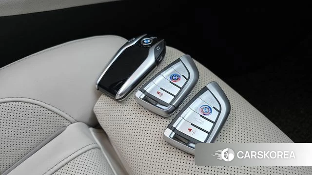 BMW 5 Series (G30) id 4780689 из Кореи 24