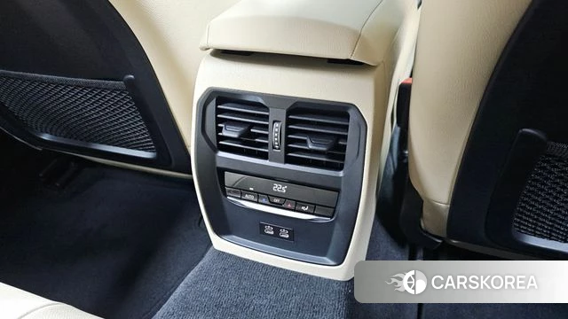 BMW 3 Series (G20) id 4302546 из Кореи 24