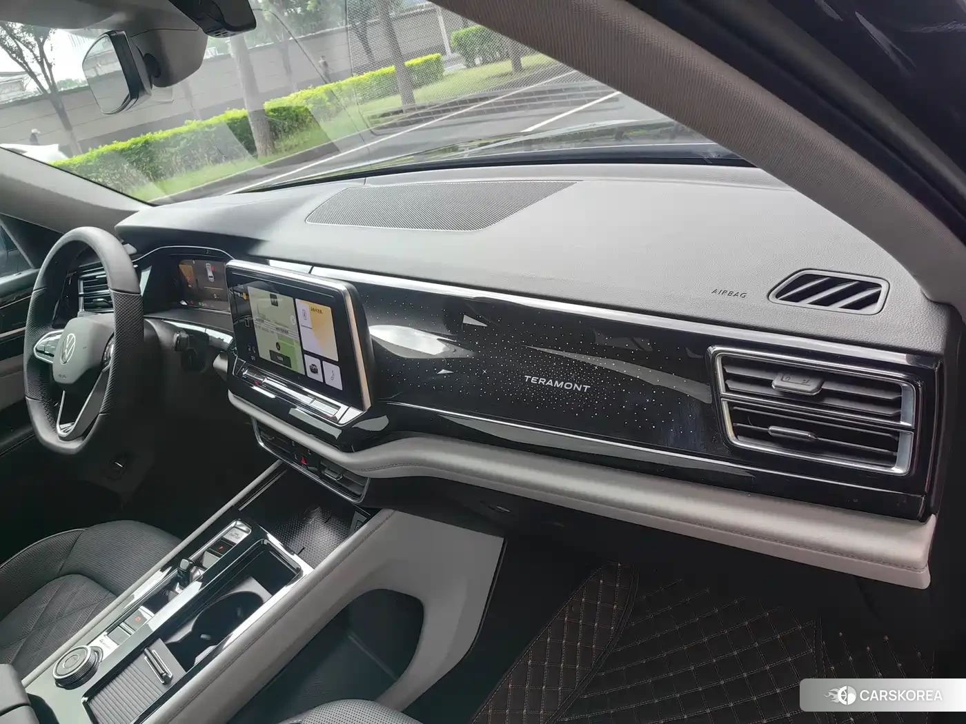 Volkswagen Touareg id 4634851 из Китая 24