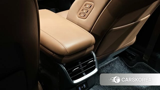 Hyundai Grandeur Hybrid (GN7) id 4230334 из Кореи 24