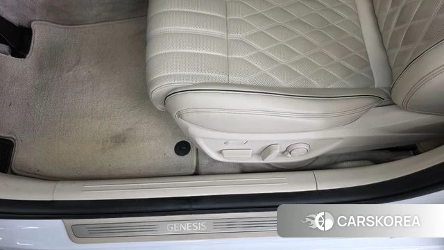 Genesis The New G70 id 4618409 из Кореи 24