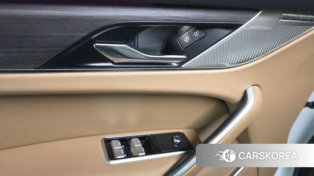 Jaguar F-PACE id 4343977 из Кореи 24