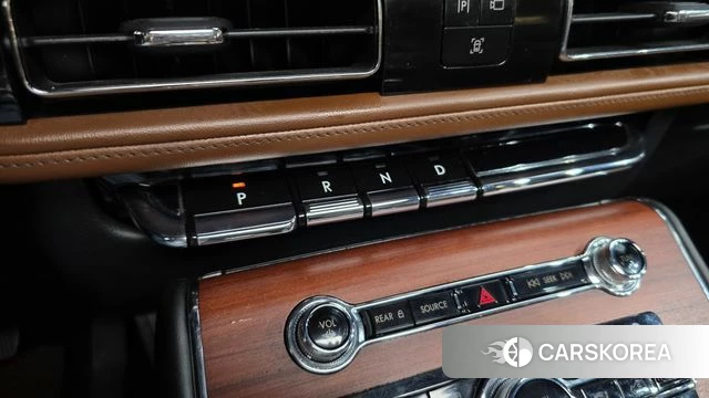 Lincoln Aviator 2nd generation id 4424185 из Кореи 24