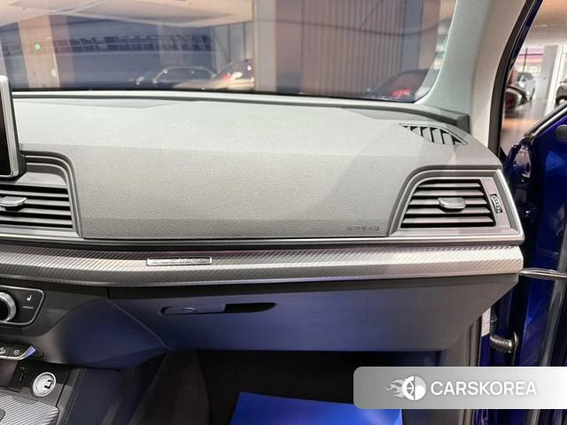 Audi Q5L id 4264097 из Китая 24