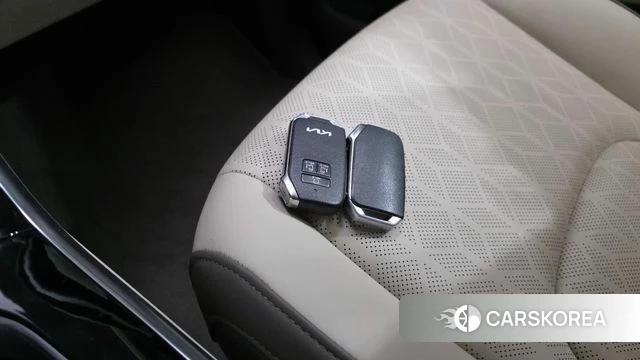 Kia Carnival 4th generation id 4231400 из Кореи 24