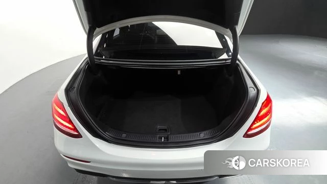 Mercedes-Benz E-Class W213 id 4713123 из Кореи 24