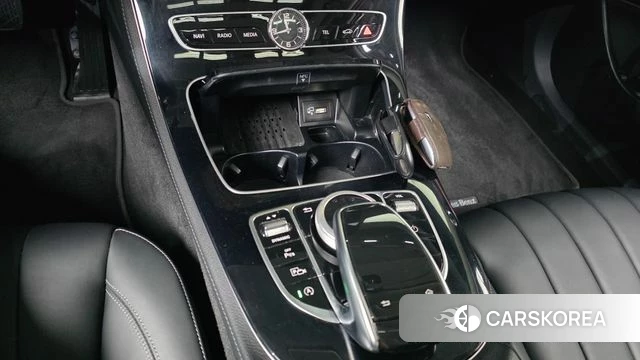 Mercedes-Benz E-Class W213 id 4304378 из Кореи 24